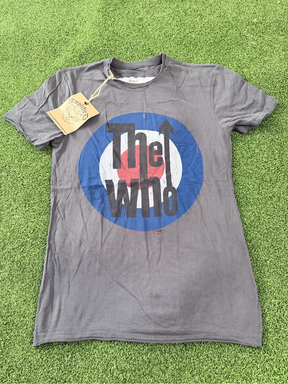 NWT Amplified Clothing The Who Target Logo Graphic Tee Size Small Charcoal Gray